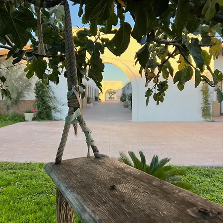 Κατάλυμα σε φάρμα La Massaria Agriresort Orta Nova